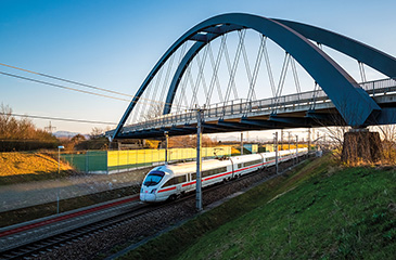 St. Pölten ICE Zug Brücke