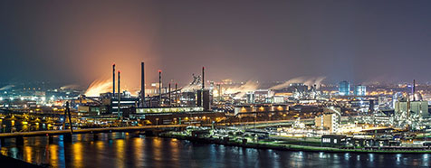 Linz - Nächtlicher Industriebetrieb