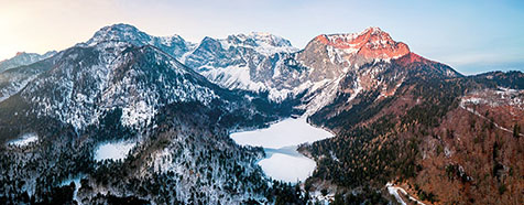 Langbathsee und Höllengebirge im Winter